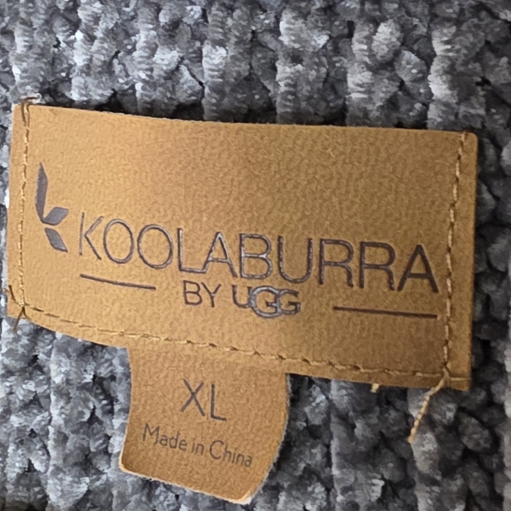 Koolaburra by UGG thick grey chenille oversized pocket front cardigan sweater - Picture 2 of 9